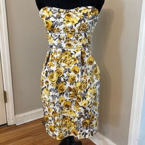 B. Smart Strapless Floral Dress Size 10 NWOT